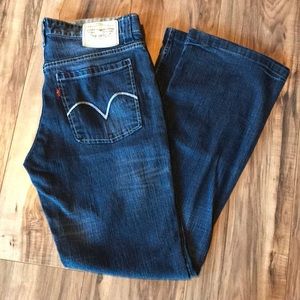 Levi’s boot cut jeans
